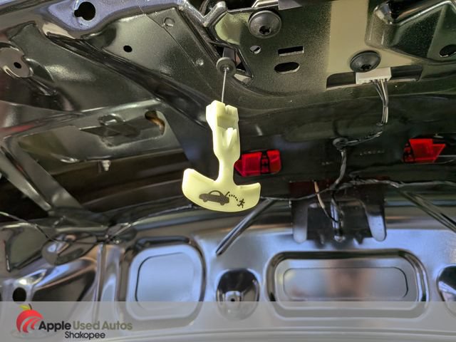 Used 2014 Ford Focus SE w/ SE Winter Package FWD image 10