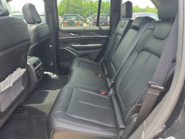 Certified 2025 Jeep Grand Cherokee Limited w/ Luxury Tech Group II image 54