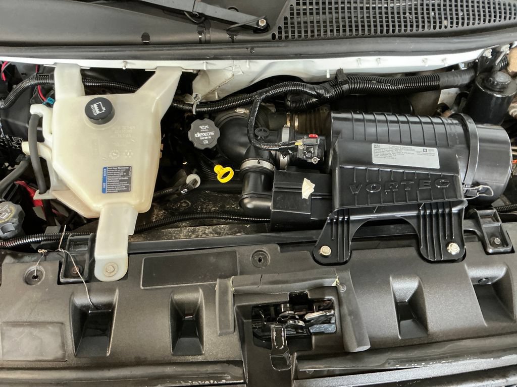 Used 2019 Chevrolet Express 2500 w/ Driver Convenience Package RWD image 10