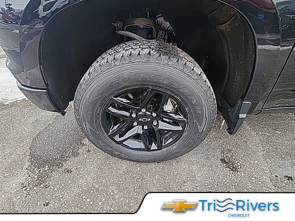 Used 2024 Chevrolet Silverado 1500 LT Trail Boss AWD/4WD image 9