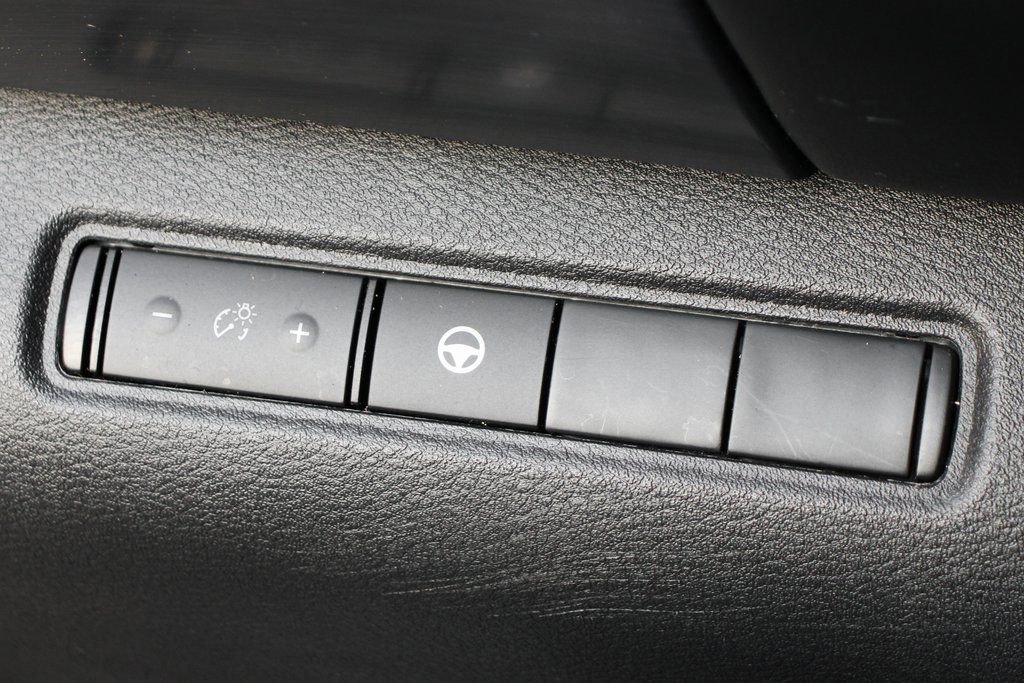 Used 2023 Nissan Pathfinder Rock Creek AWD/4WD image 18