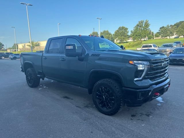 Used 2025 Chevrolet Silverado 3500 LT w/ Trail Boss Package AWD/4WD image 6