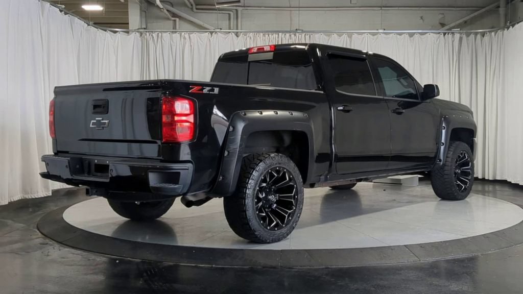 Used 2018 Chevrolet Silverado 1500 LT w/ True North Edition AWD/4WD image 10