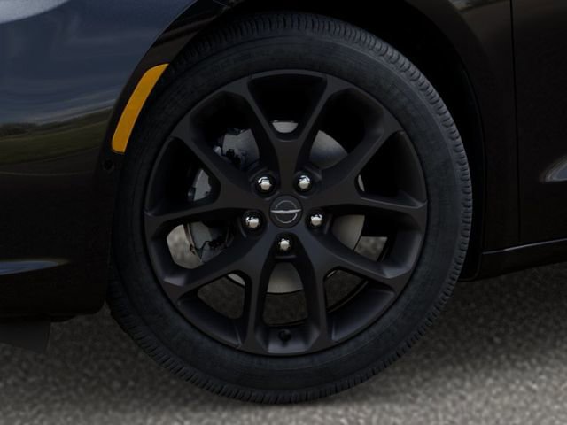 New 2026 Chrysler Pacifica Limited w/ S Appearance Package image 8