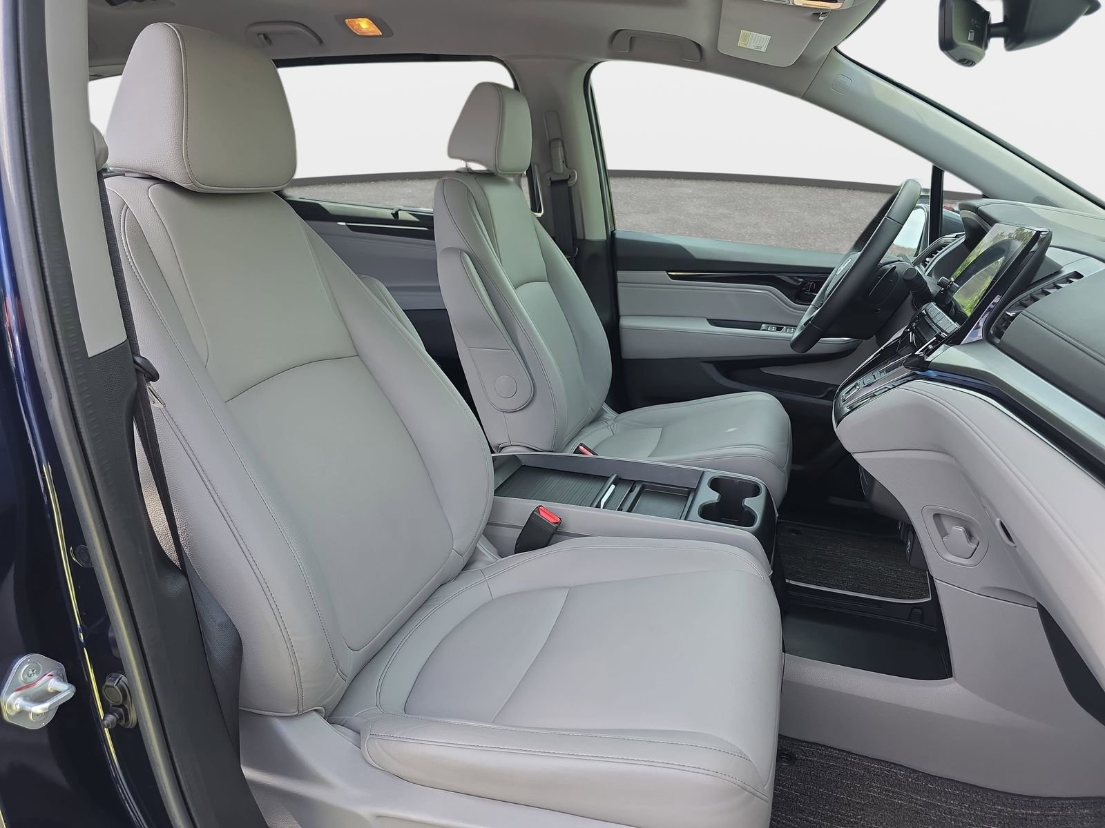 Used 2023 Honda Odyssey Touring image 10