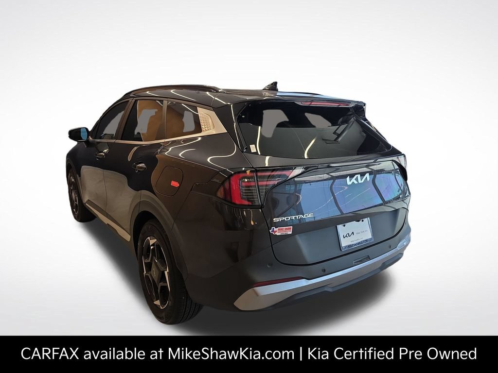 Certified 2026 Kia Sportage EX w/ EX Panorama Roof Package FWD image 4