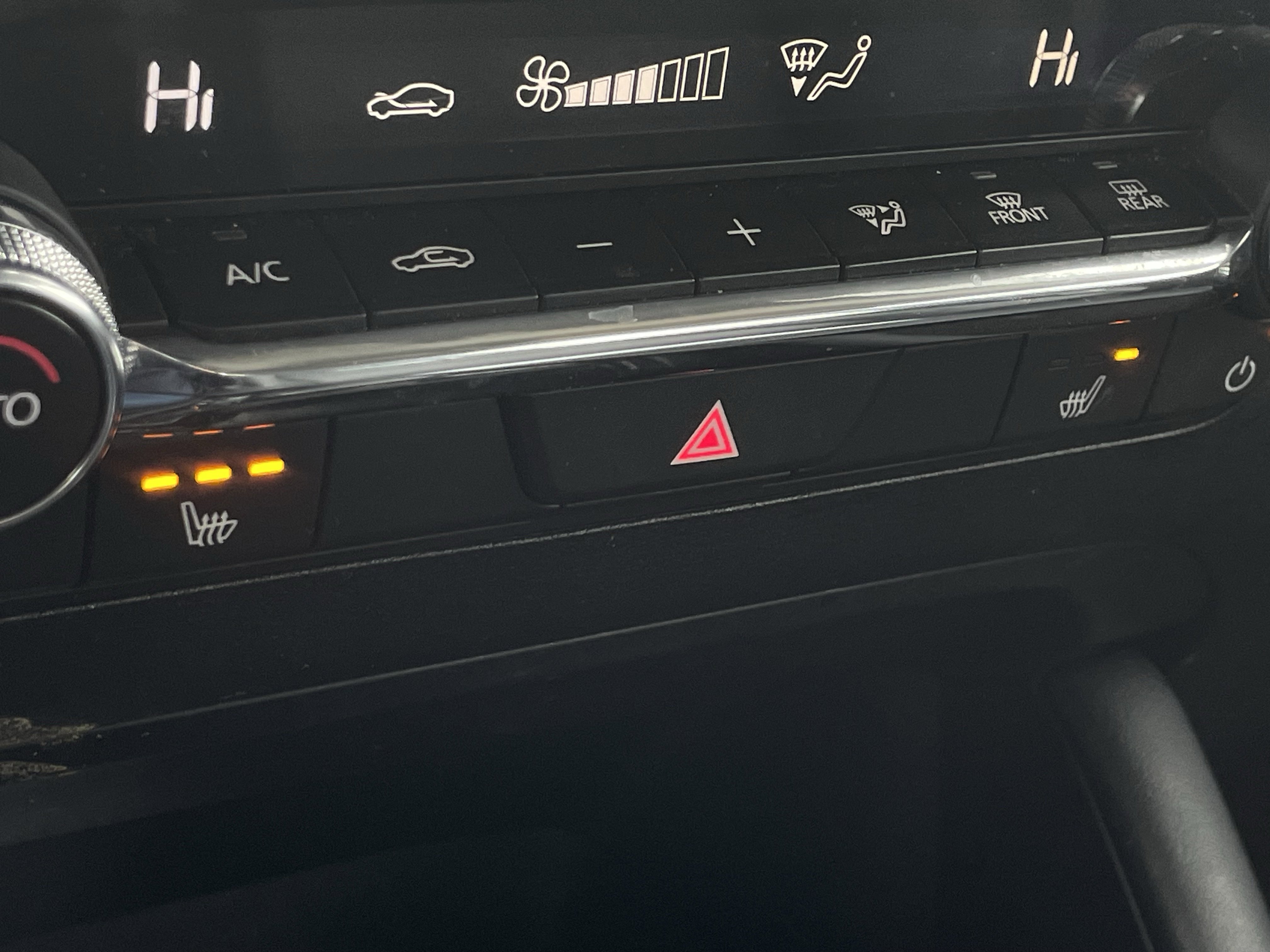 Used 2025 MAZDA MAZDA3 s image 28