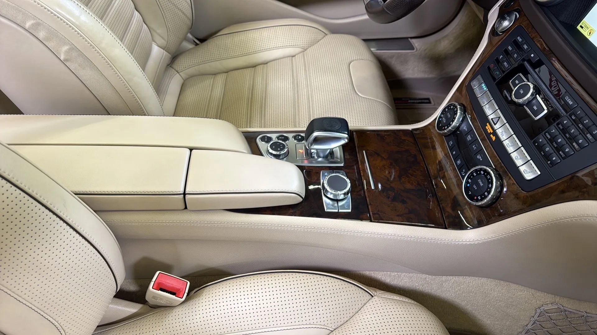 Used 2013 Mercedes-Benz SL 63 AMG image 26