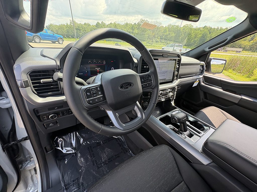New 2026 Ford F150 XLT w/ Equipment Group 302A MID AWD/4WD image 28