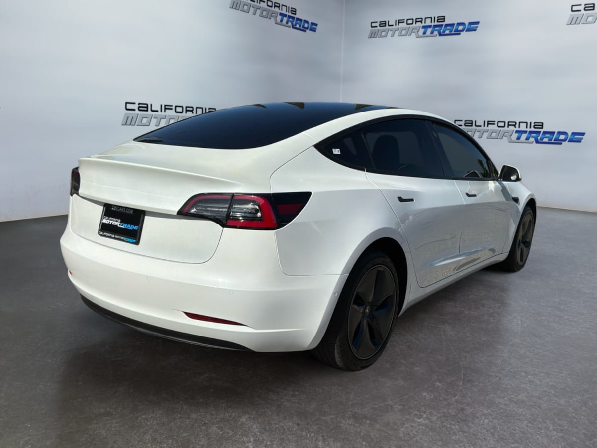 Used 2020 Tesla Model 3 Standard Range Plus RWD image 5