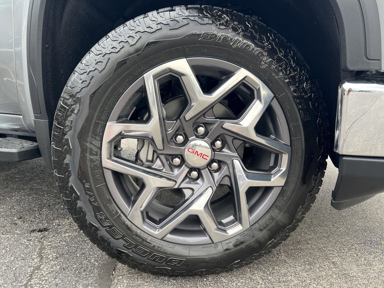 New 2026 GMC Sierra 1500 SLT w/ SLT Premium Plus Package image 2