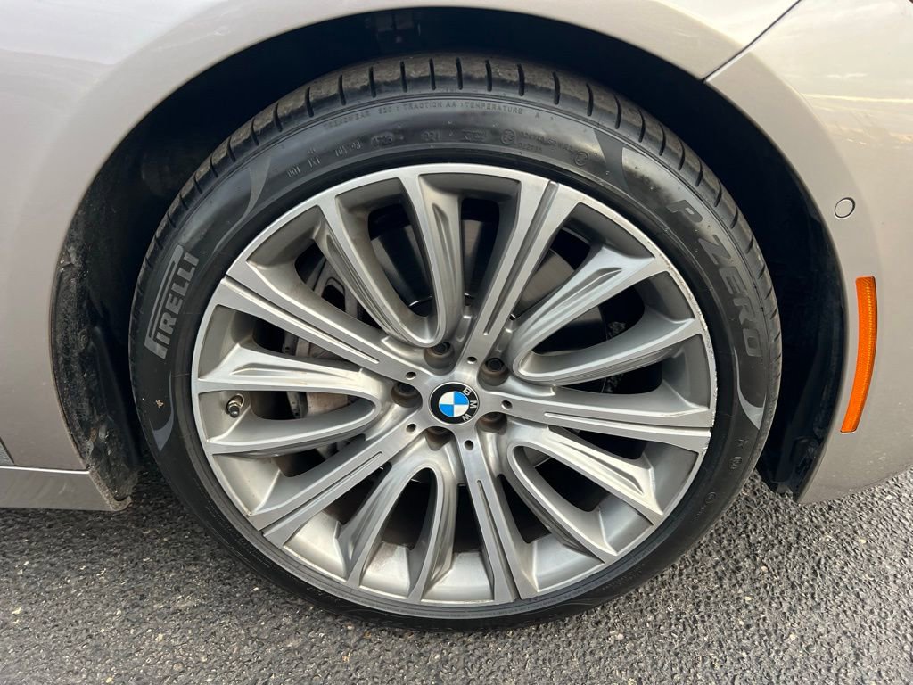 Used 2021 BMW 750i xDrive w/ Executive Package AWD/4WD image 37