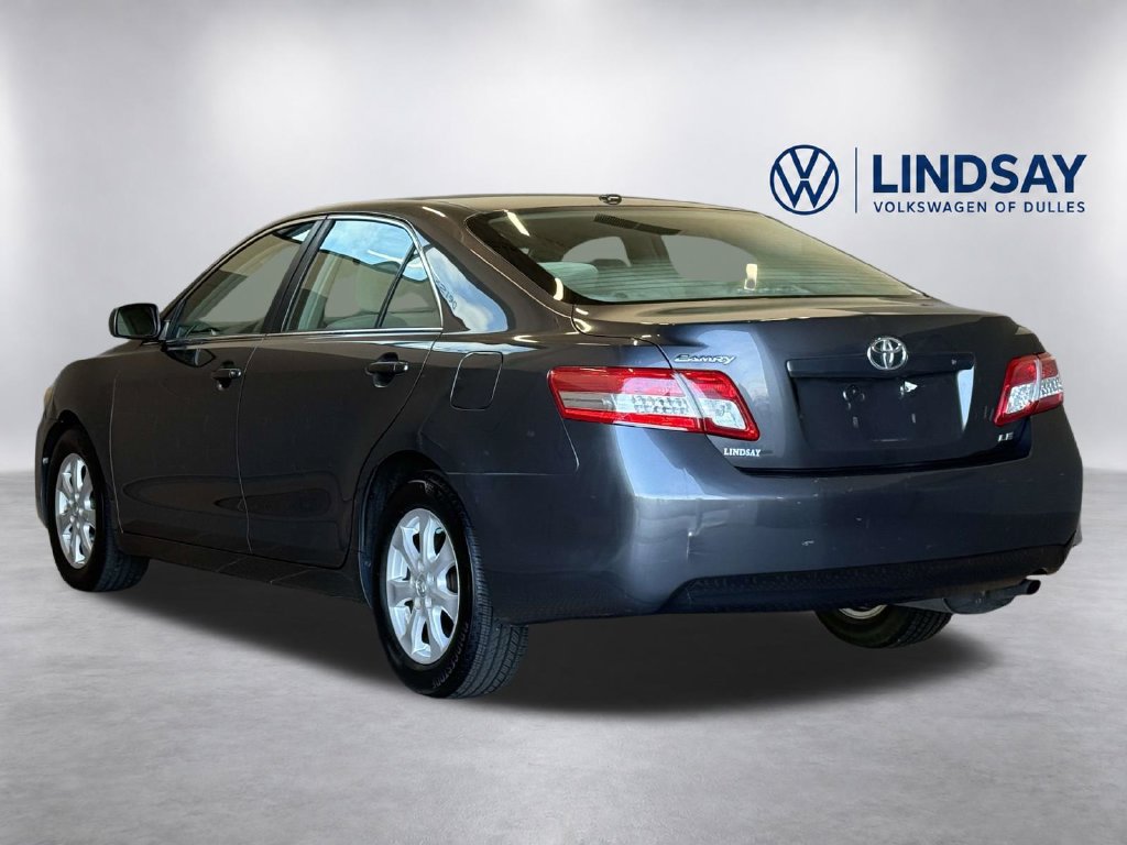 Used 2011 Toyota Camry LE w/ LE Extra-Value Pkg FWD image 4