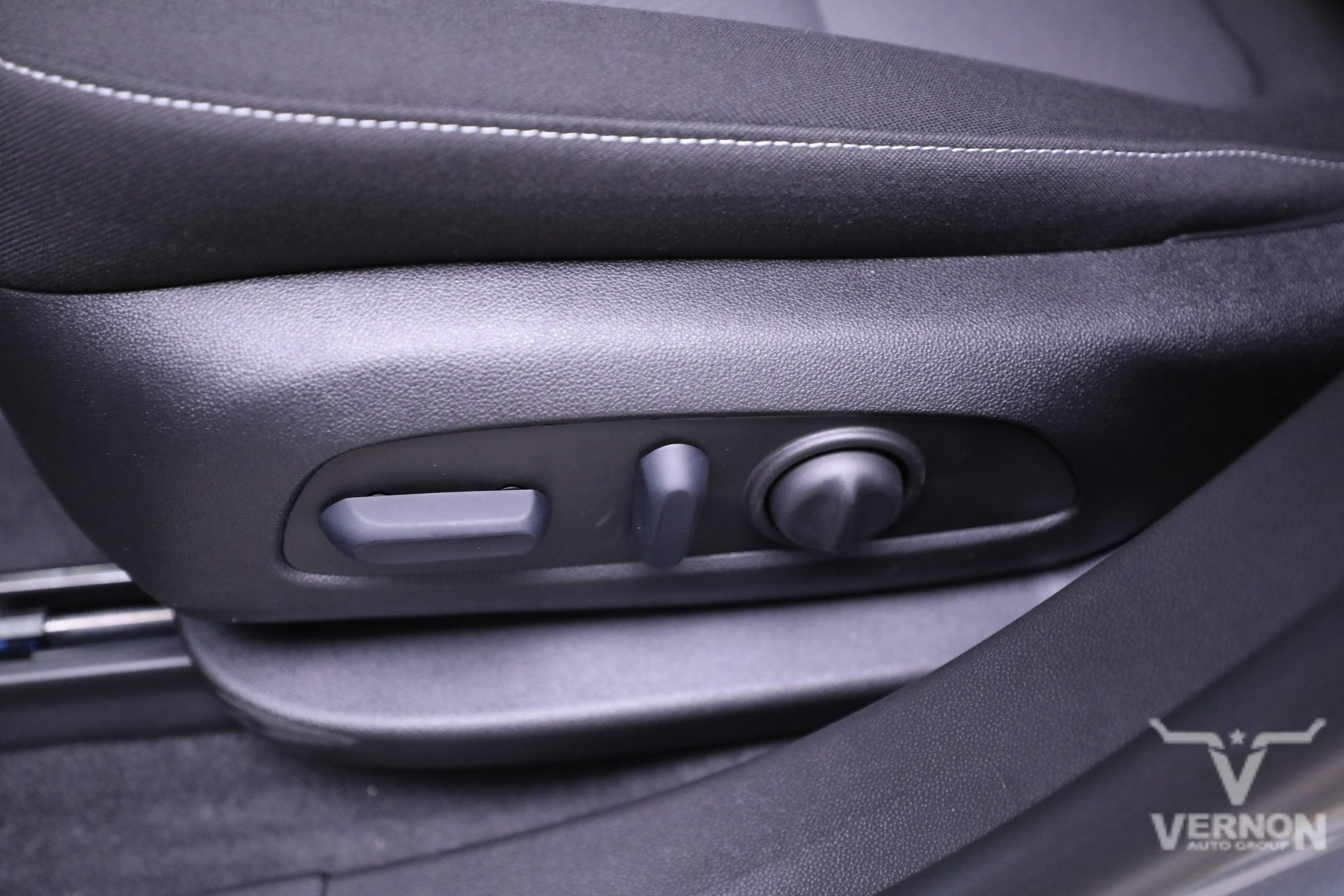 New 2025 Chevrolet Blazer LT image 15