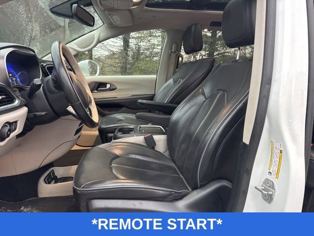 Used 2019 Chrysler Pacifica Limited image 6