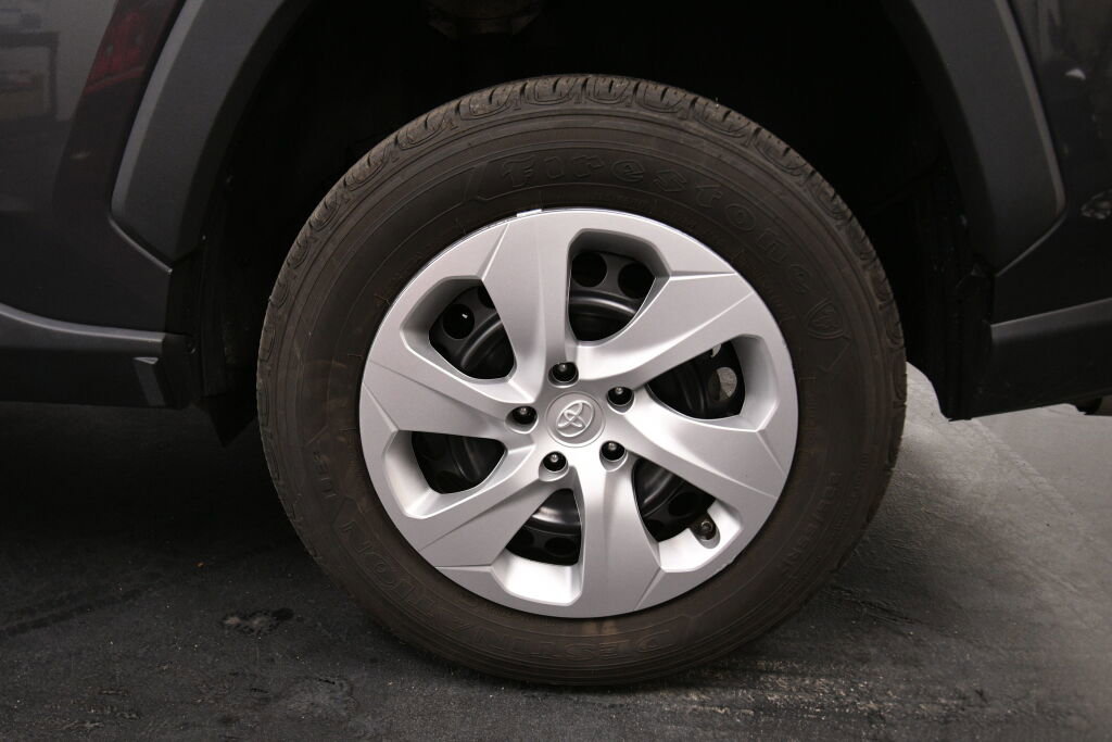 Certified 2023 Toyota RAV4 LE image 30