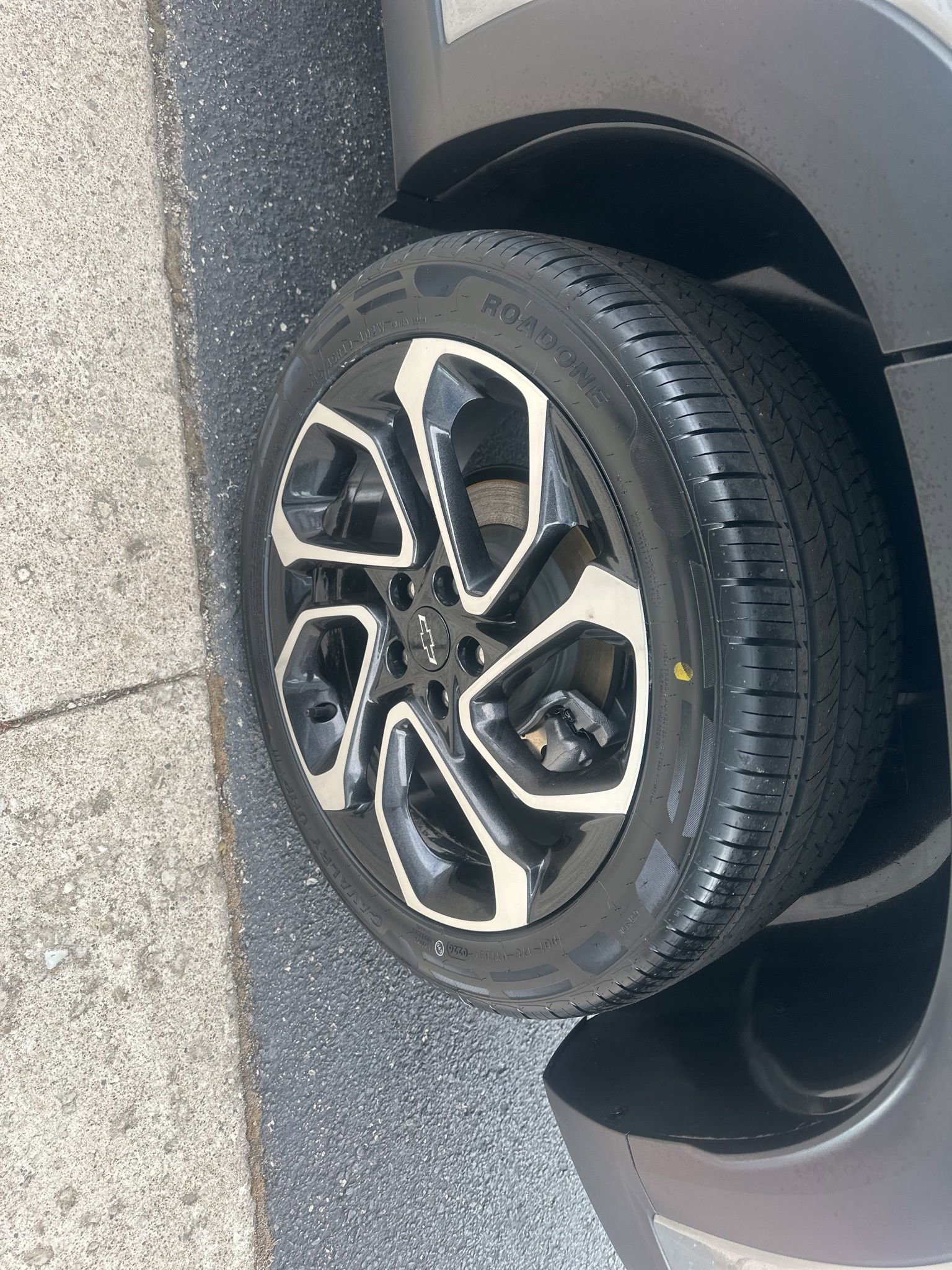 Used 2024 Chevrolet Trax RS w/ Driver Confidence Package FWD image 26