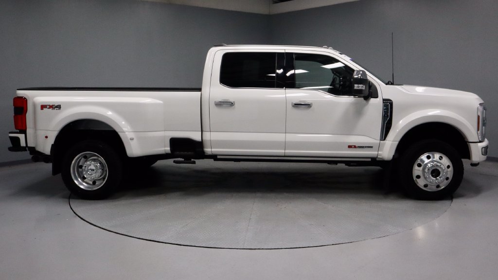 Certified 2024 Ford F450 Platinum w/ FX4 Off-Road Package AWD/4WD image 13