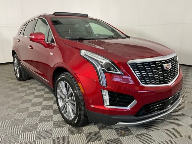 Certified 2025 Cadillac XT5 Premium Luxury w/ Technology Package image 3