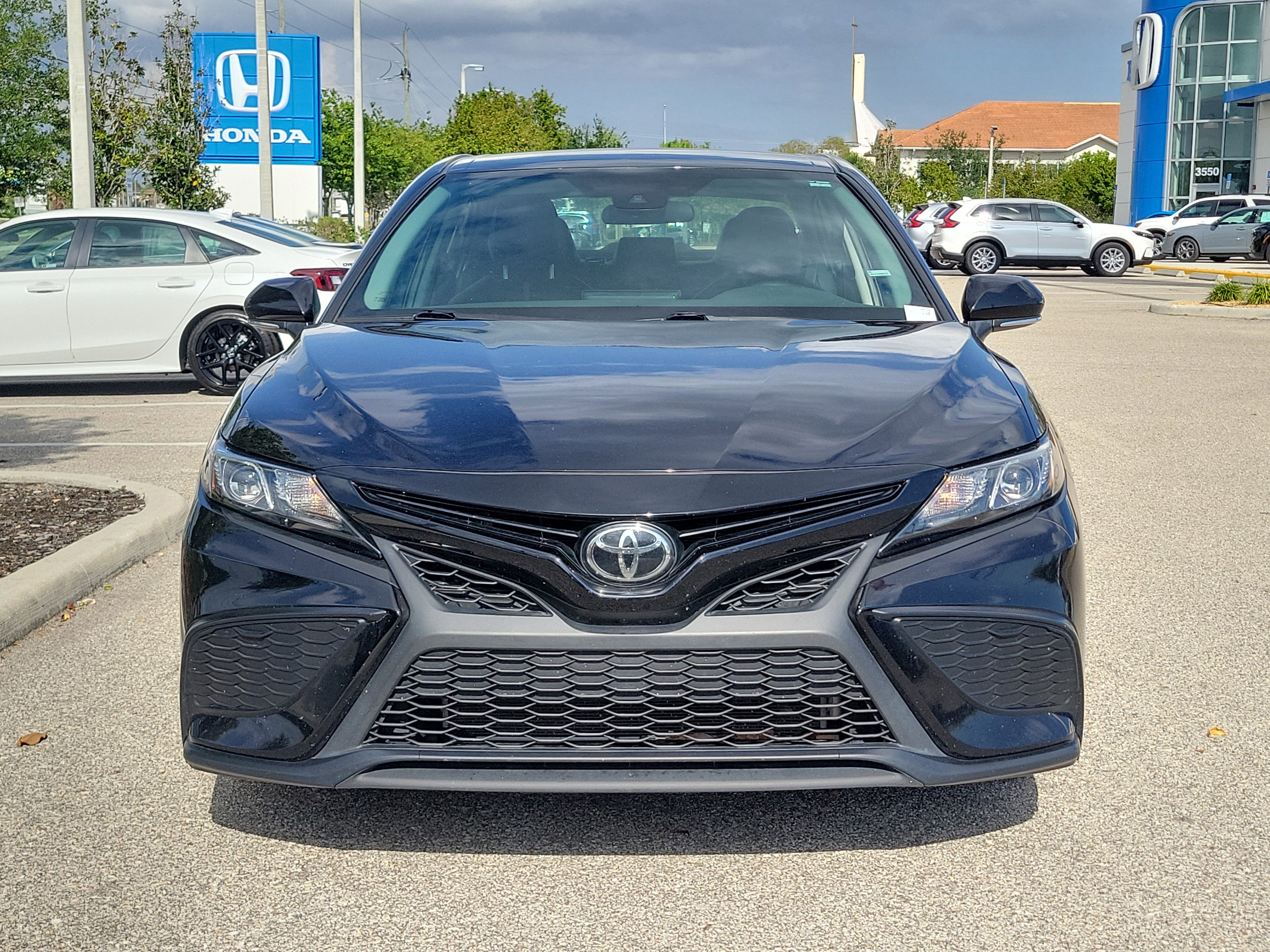 Used 2024 Toyota Camry SE FWD video 2