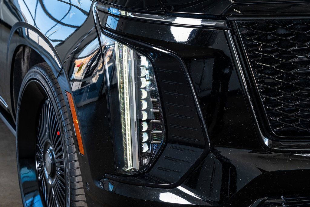 Used 2025 Cadillac Escalade Sport Platinum w/ LPO, Floor Liner Package image 17