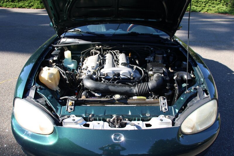 Used 1999 MAZDA MX-5 Miata RWD image 23