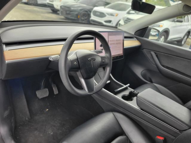 Used 2020 Tesla Model Y Long Range image 16