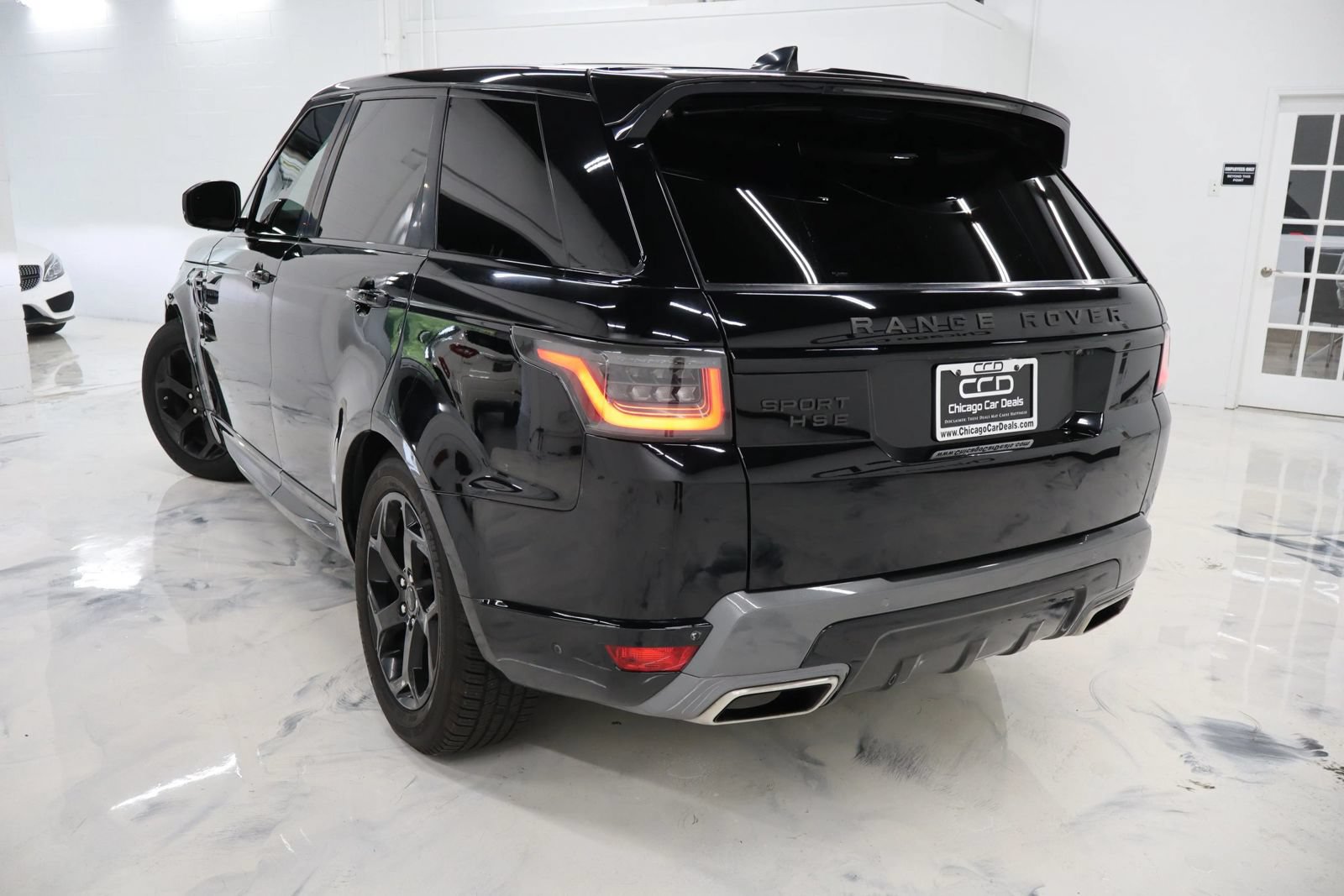 Used 2019 Land Rover Range Rover Sport HSE AWD/4WD image 6