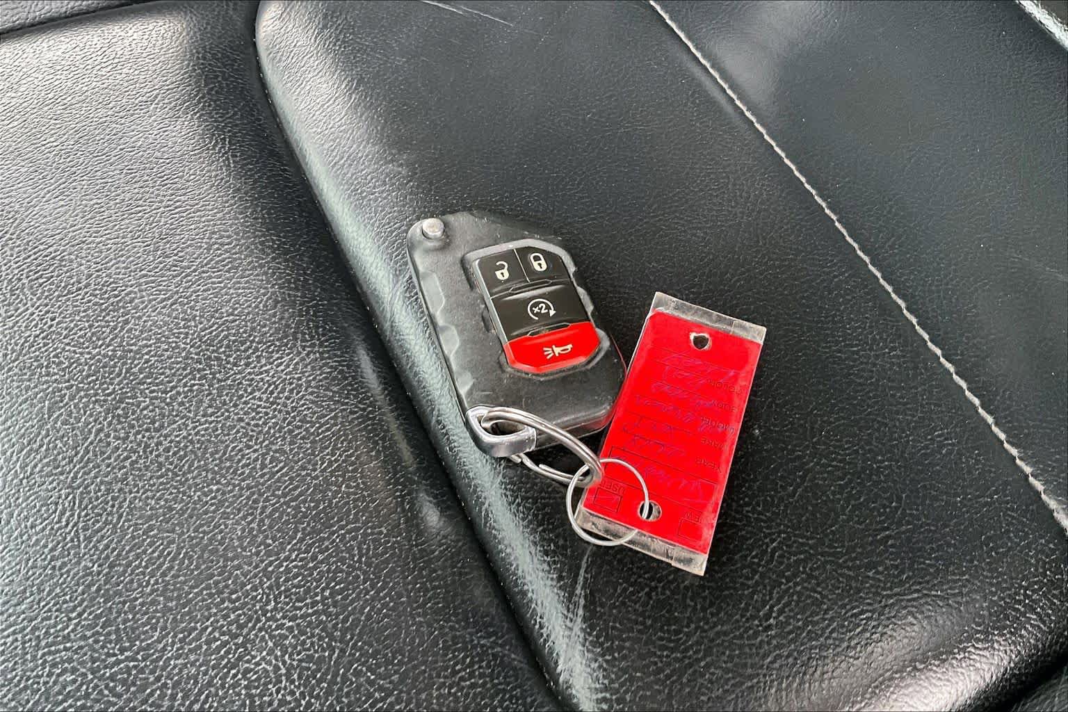Used 2018 Jeep Wrangler Unlimited Sahara image 13