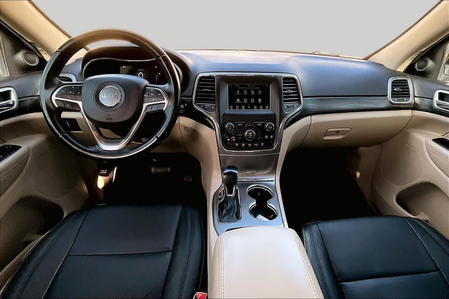 Used 2020 Jeep Grand Cherokee Laredo RWD image 18