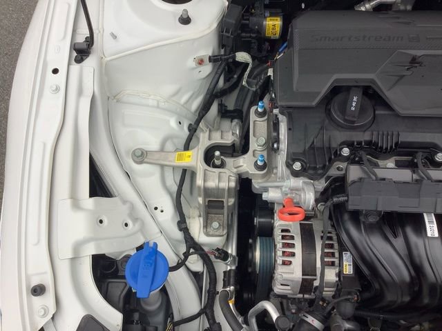 Certified 2024 Hyundai Elantra SEL image 28