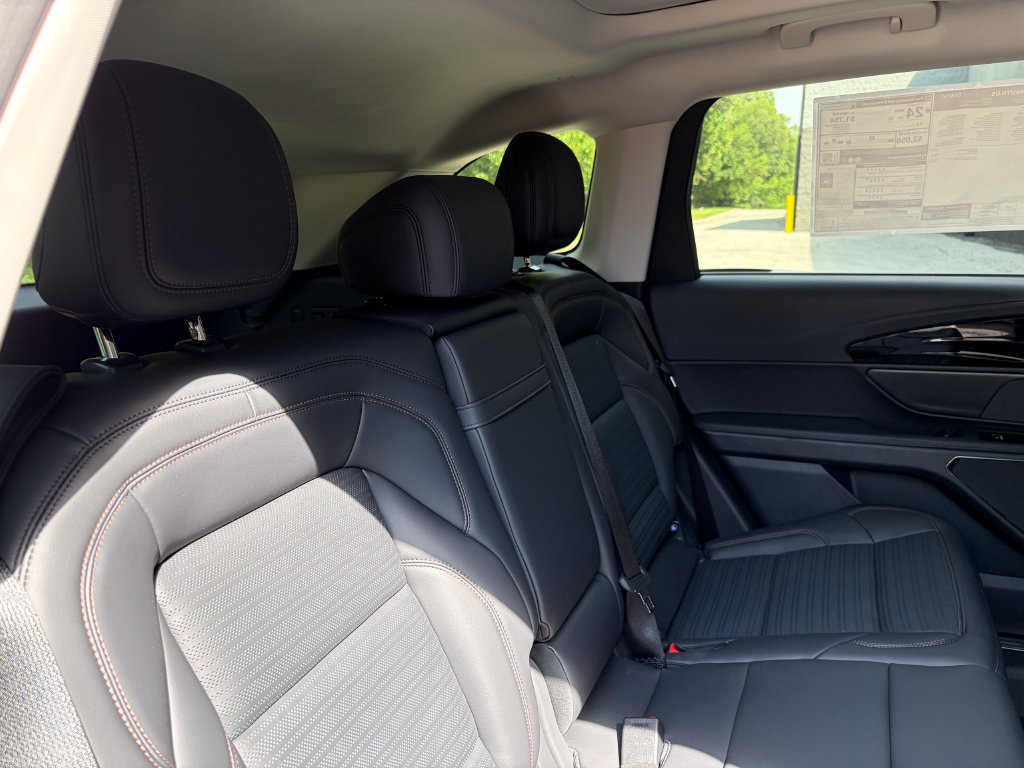 New 2026 Lincoln Nautilus Reserve w/ Jet Appearance Package AWD/4WD image 27