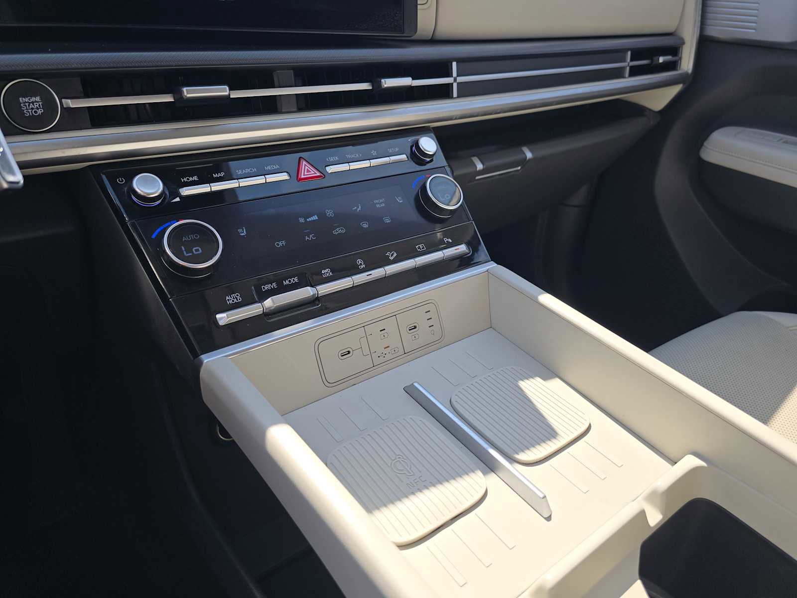 Used 2024 Hyundai Santa Fe SEL image 36