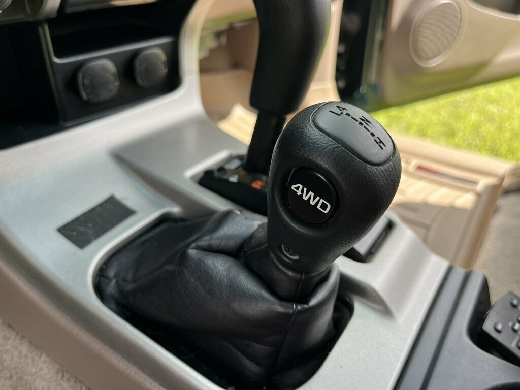 Used 2001 Toyota 4Runner SR5 AWD/4WD image 60