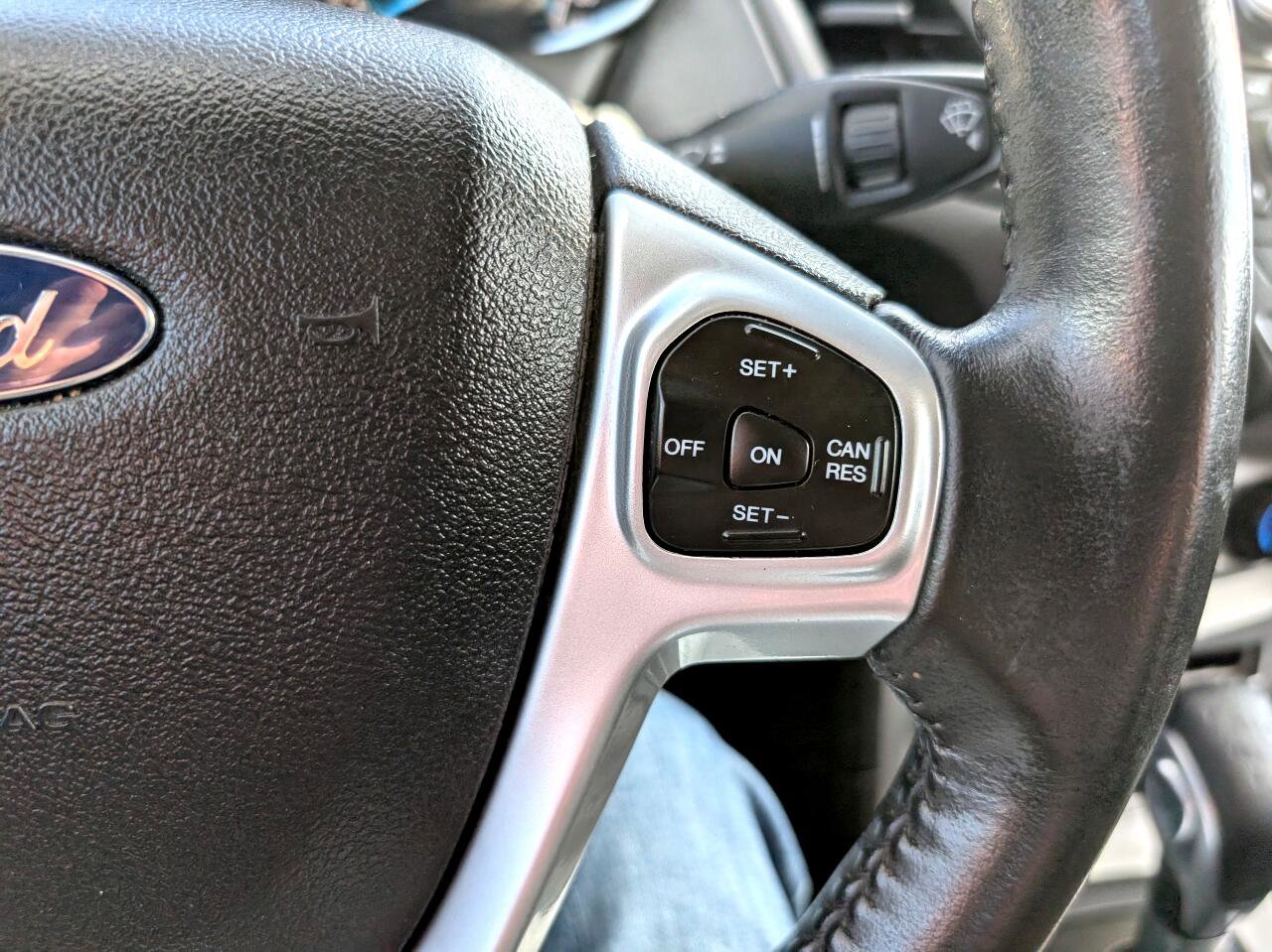 Used 2015 Ford Fiesta SE image 15