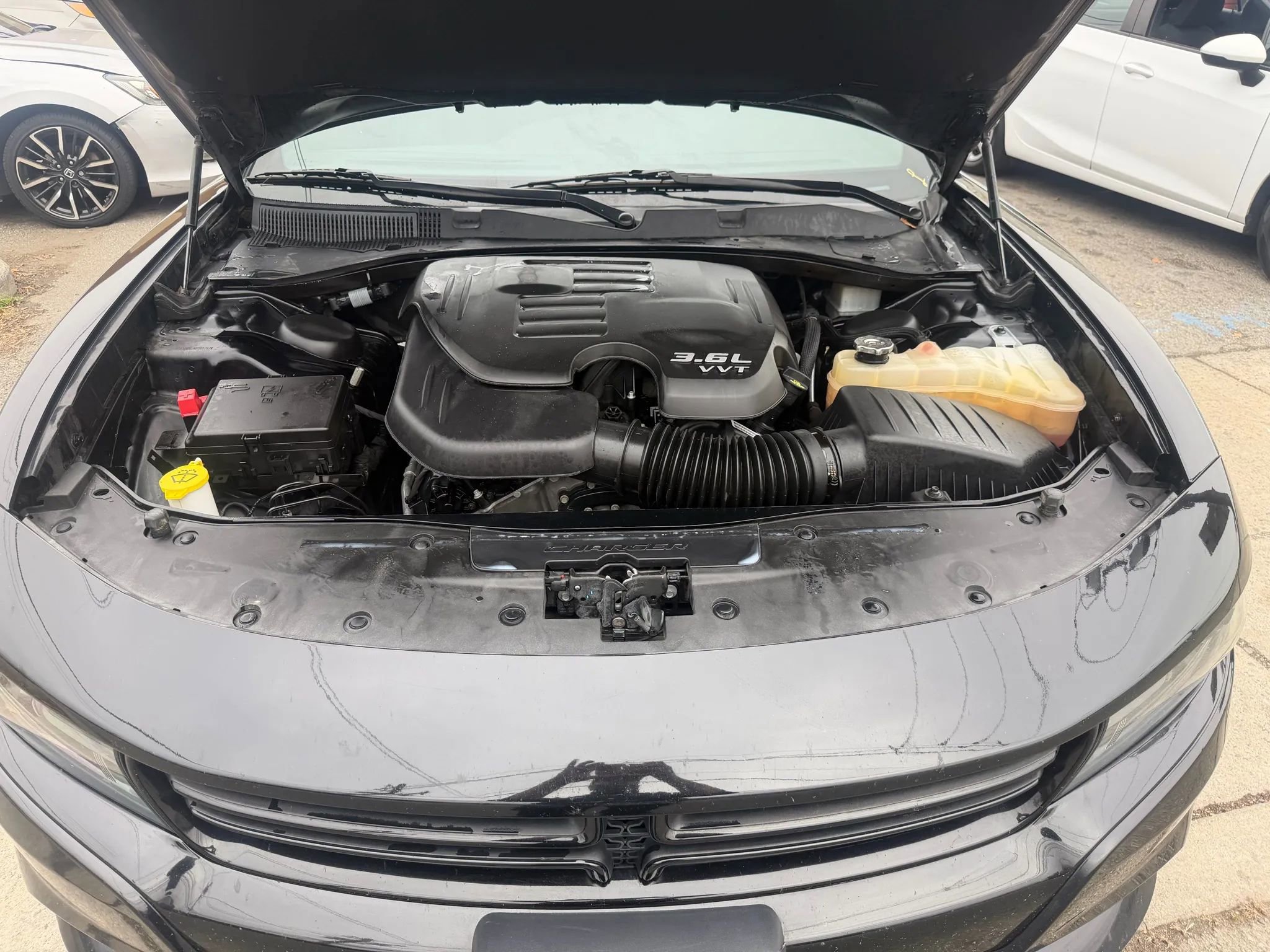 Used 2022 Dodge Charger SXT w/ Leather Interior Group RWD image 25