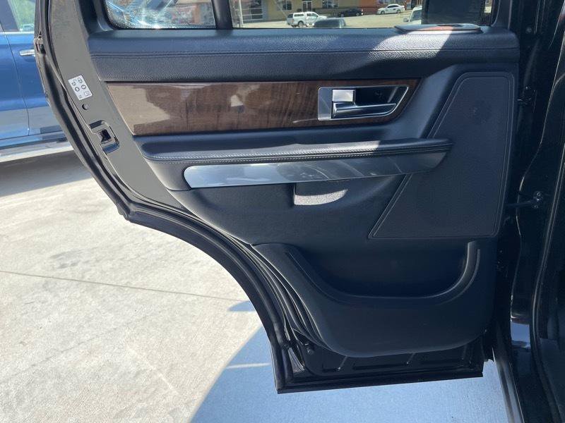 Used 2013 Land Rover Range Rover Sport HSE AWD/4WD image 15