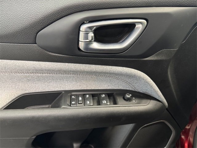 Used 2022 Jeep Compass Latitude image 25