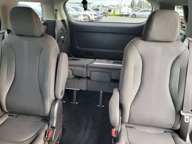 Used 2025 Kia Carnival LX FWD image 10