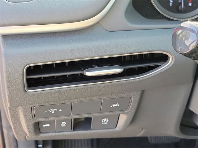 Used 2022 Hyundai Sonata SE w/ Preferred Accessory Package image 27