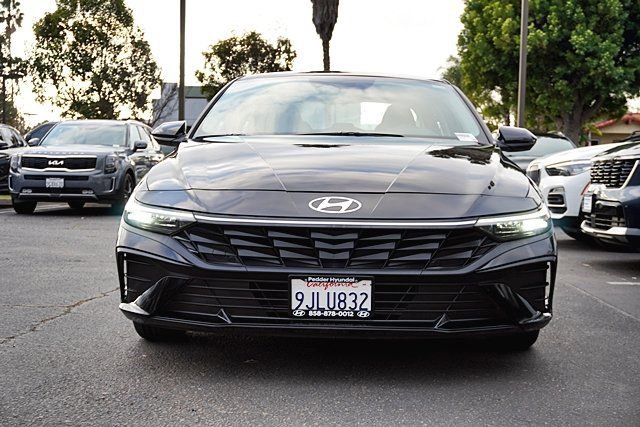Used 2024 Hyundai Elantra SE image 4