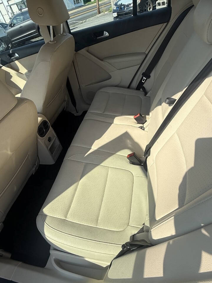 Used 2016 Volkswagen Tiguan S FWD image 8