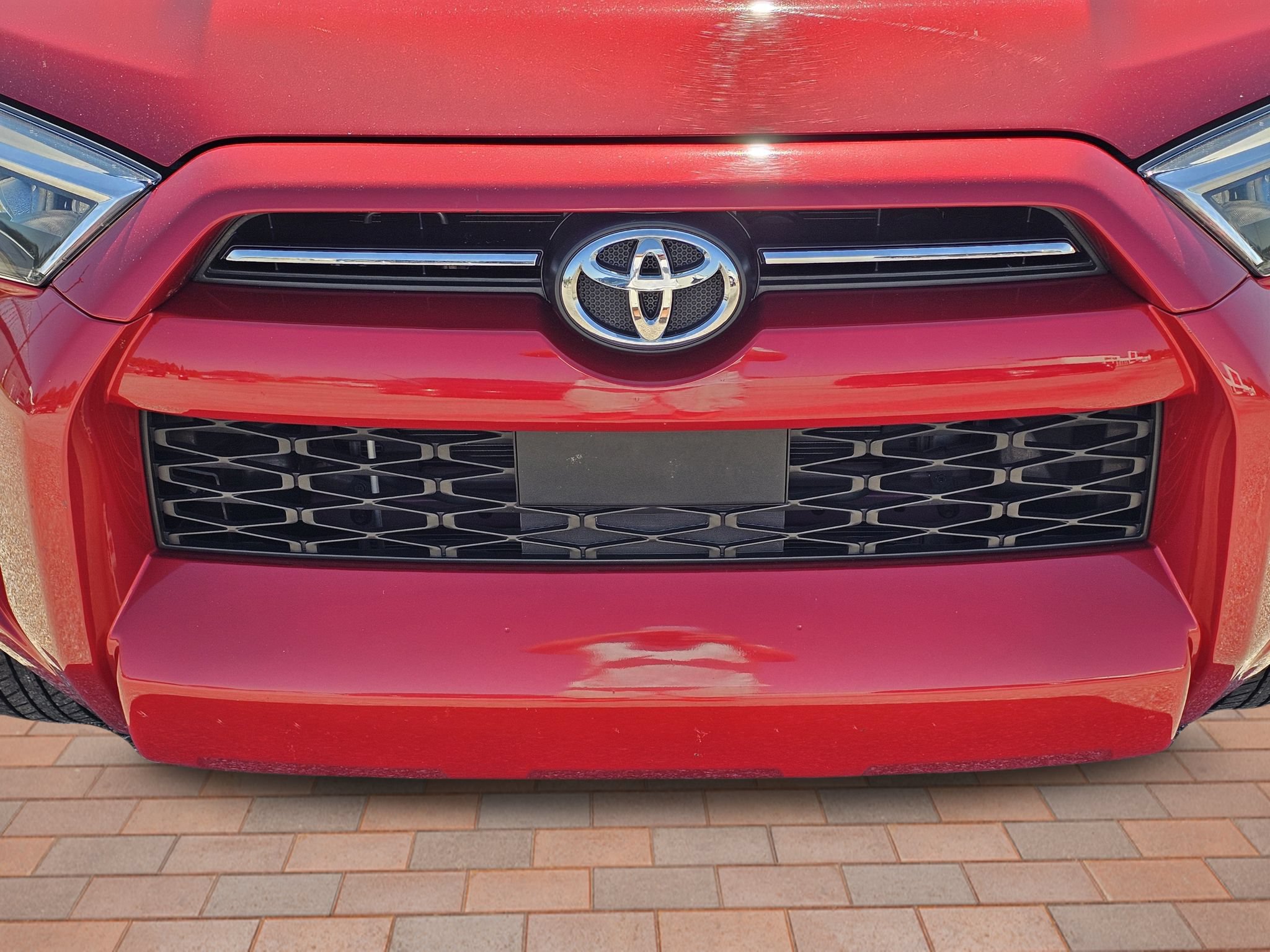 Used 2023 Toyota 4Runner SR5 Premium w/ Moonroof Package RWD image 3