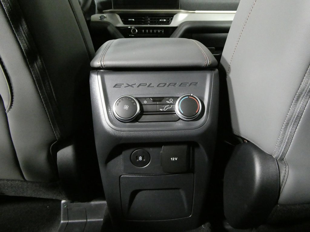 New 2025 Ford Explorer Active w/ Active Comfort Package image 34