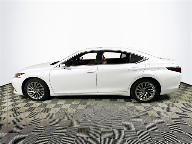 Used 2021 Lexus ES 300h Ultra Luxury image 6