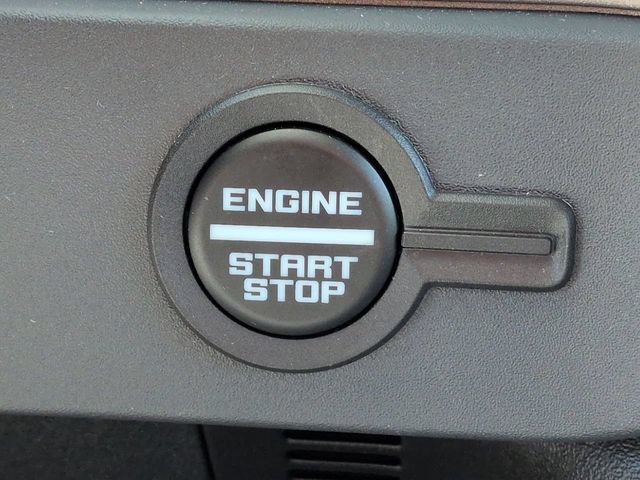 Used 2025 Ford Bronco Outer Banks AWD/4WD image 36