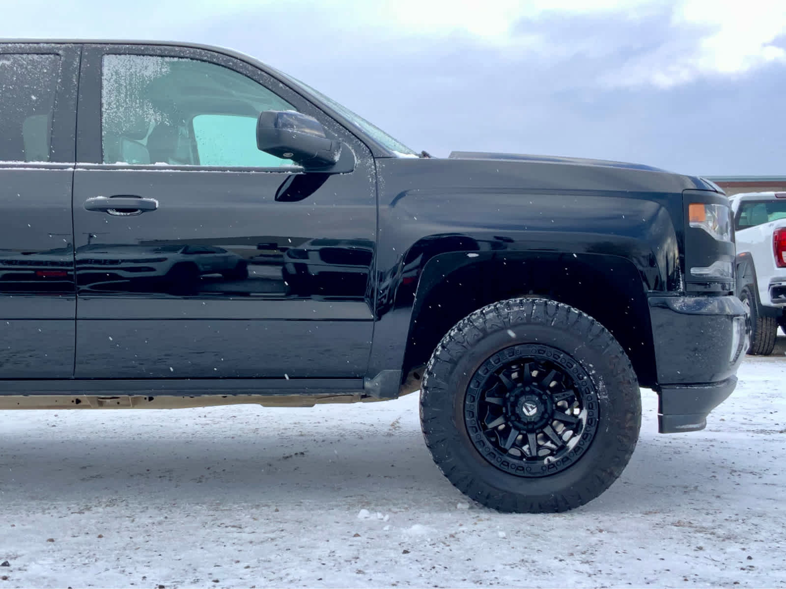 Used 2018 Chevrolet Silverado 1500 High Country image 10