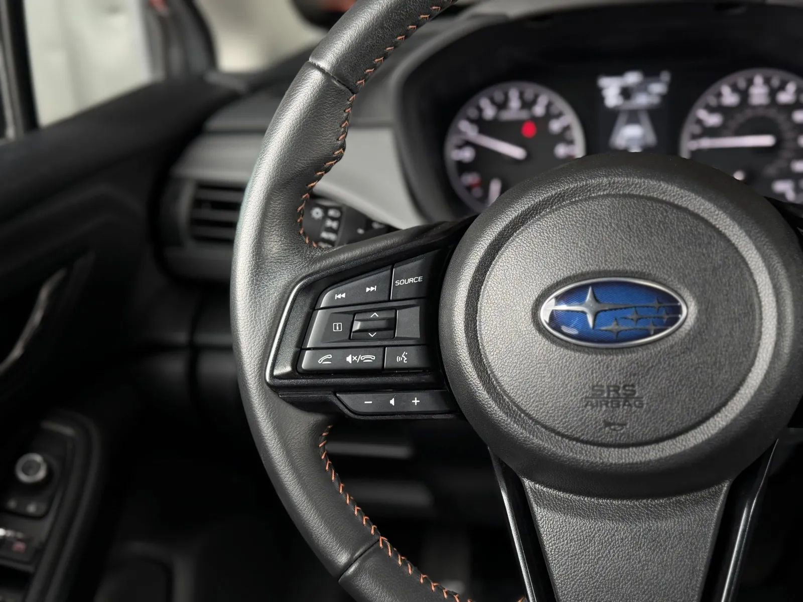 Used 2024 Subaru Crosstrek 2.5i Limited w/ Crosstrek Mirror Package AWD/4WD image 21