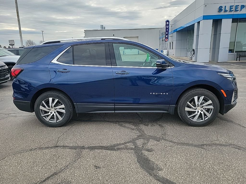 Used 2023 Chevrolet Equinox Premier image 4
