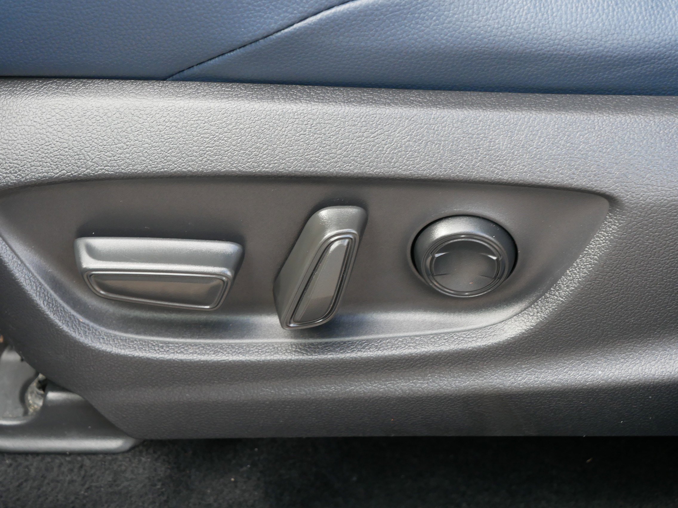 Used 2023 Subaru Solterra AWD image 20